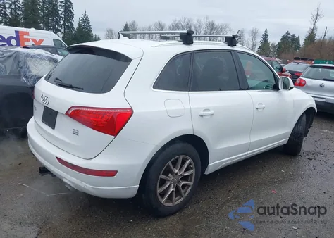 2010 Audi Q5 3.2 Premium z USA, uszkodzony, nr VIN WA1LKAFP4AA088431